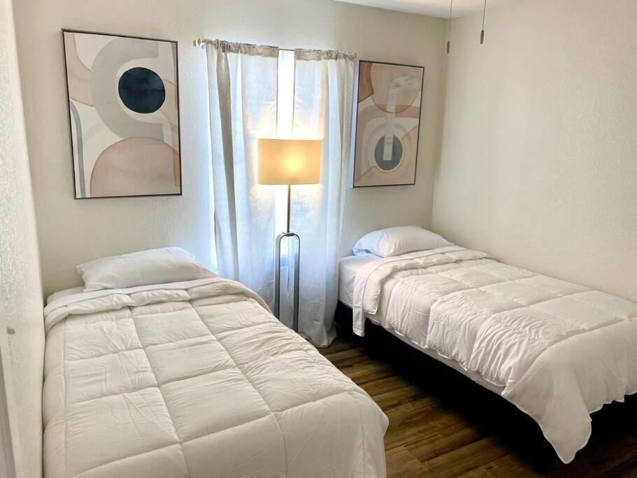 איגל פאס Contemporary 2-Bedroom Rental Unit מראה חיצוני תמונה